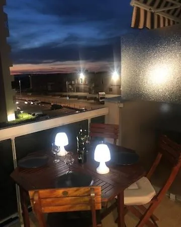 Apartment Sur Le Port Apercu Mer. Arcachon